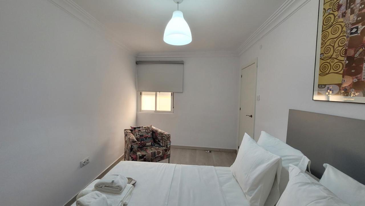 Apartaments B O D Collblanc L'Hospitalet de Llobregat Extérieur photo