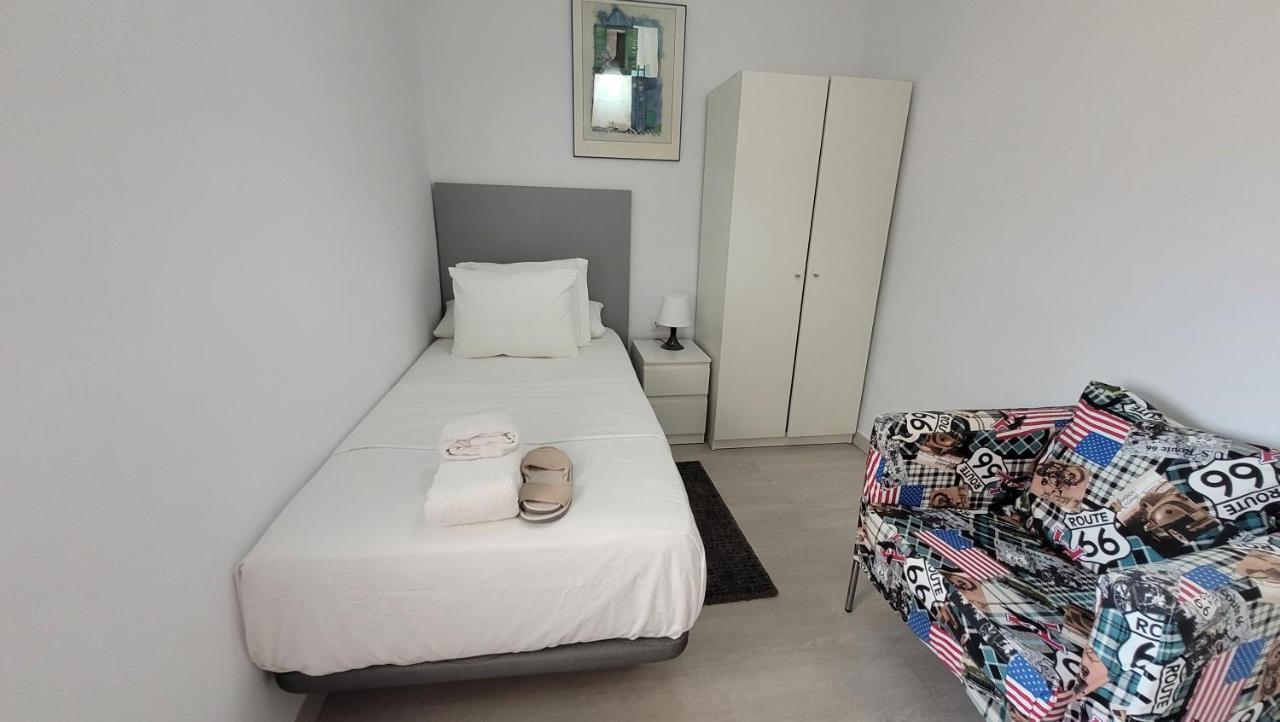 Apartaments B O D Collblanc L'Hospitalet de Llobregat Extérieur photo