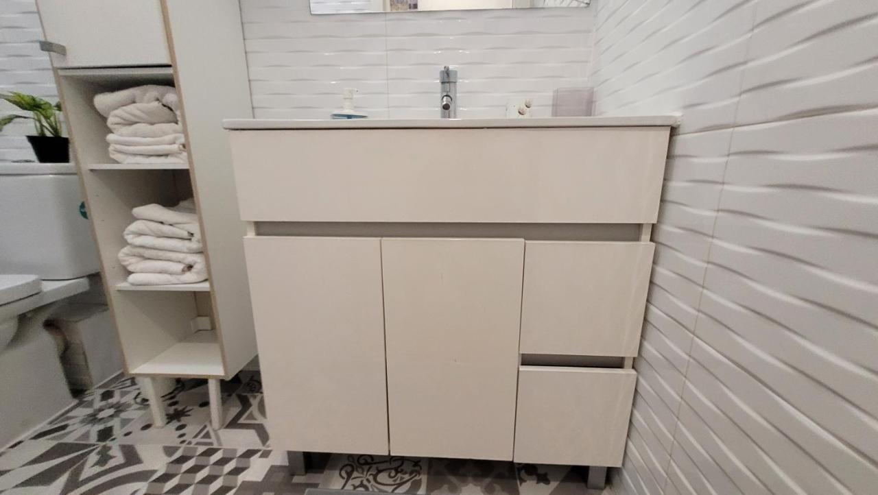 Apartaments B O D Collblanc L'Hospitalet de Llobregat Extérieur photo