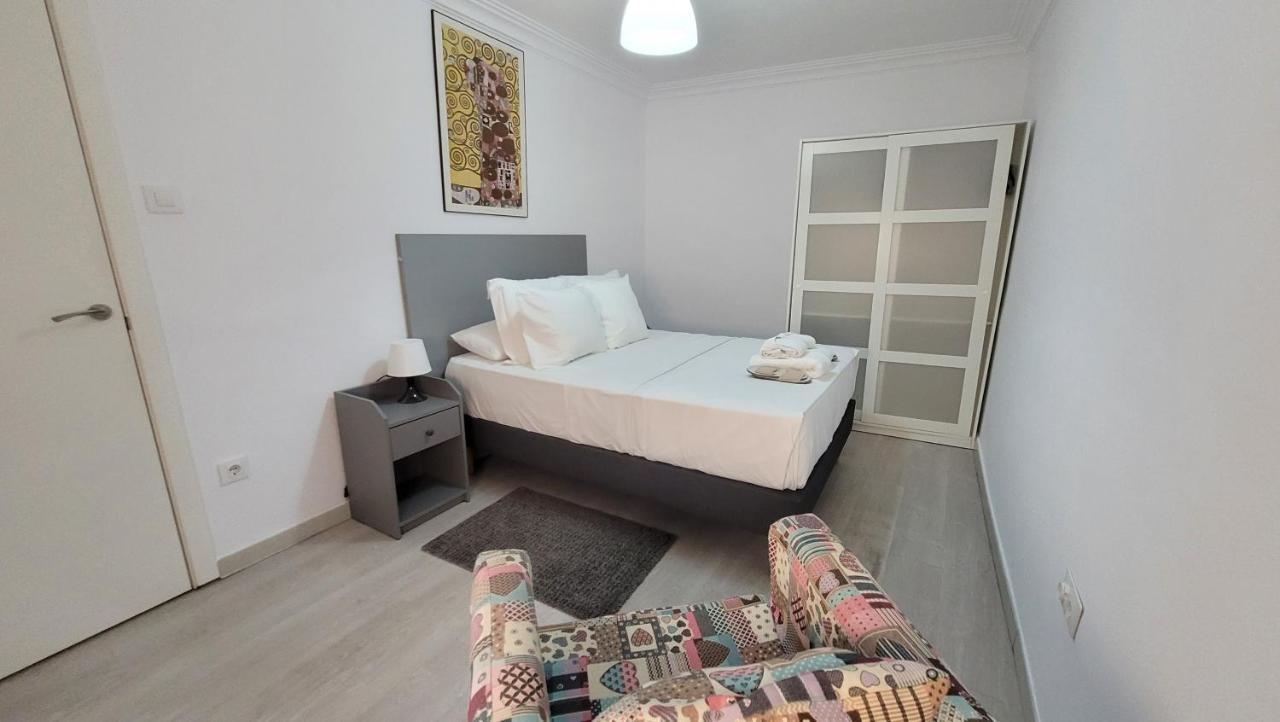 Apartaments B O D Collblanc L'Hospitalet de Llobregat Extérieur photo